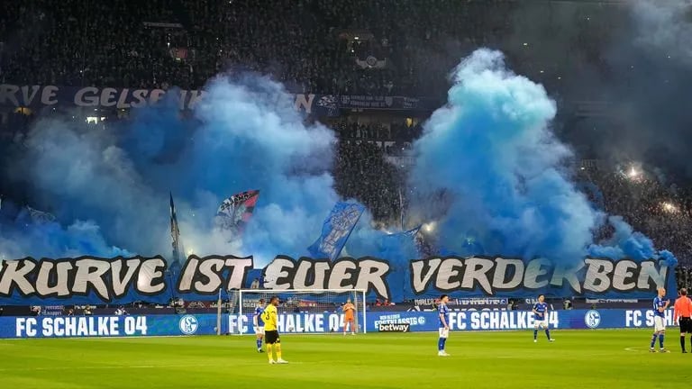 Revierderby Ultras Schalke 04 Groundhopping