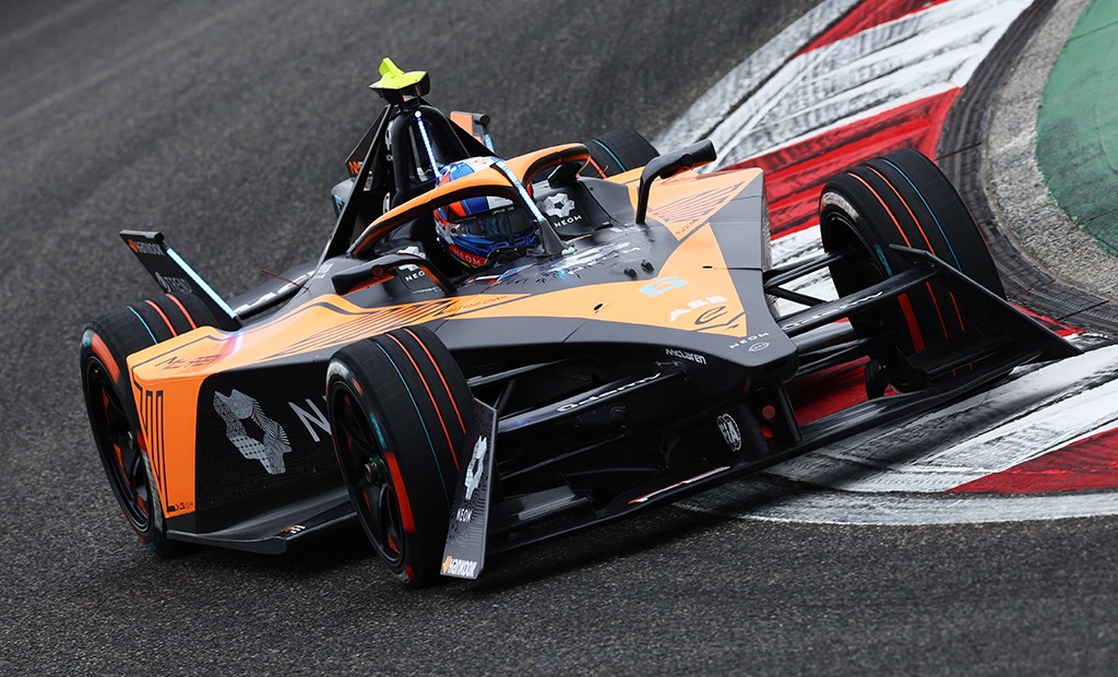 Jake'as Hughesas McLaren Formulė-E