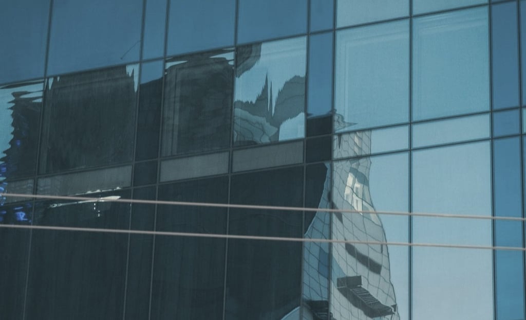 Legal advice for buying or selling a company in Latvia.