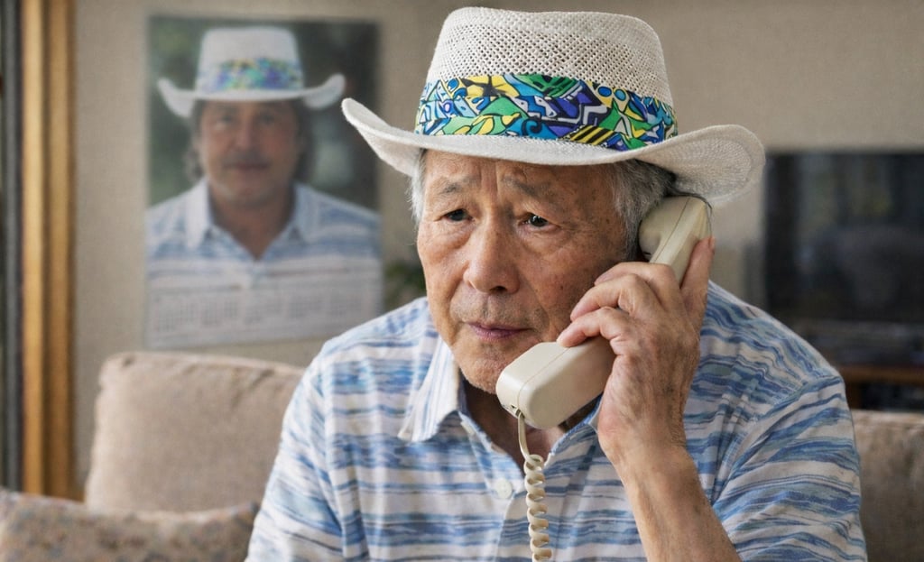 特殊詐欺の電話を受ける高齢者のイメージ画像｜堺市のニュースならサカイタイムズ