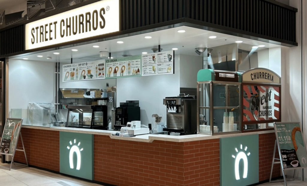 ららぽーと堺1階に設置されたSTREET CHURROS店舗外観の写真｜堺市のグルメ情報ならサカイタイムズ