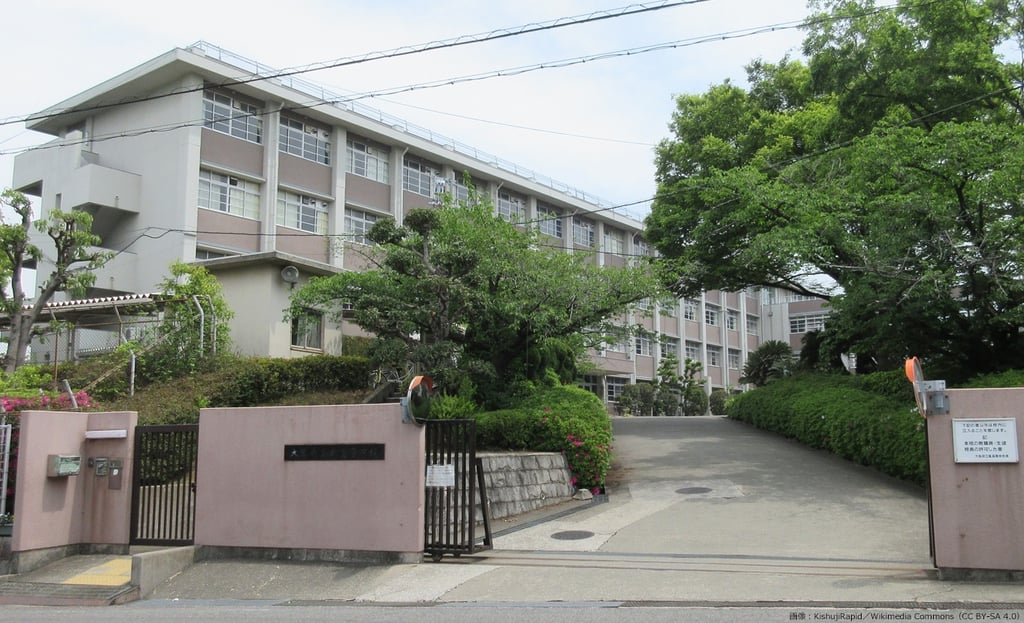 二次募集している大阪府立鳳高校の外観｜堺市のニュースならサカイタイムズ