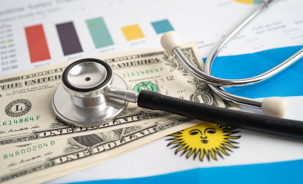 Stethoscope-on-argentina-flag-and-dollar-bill