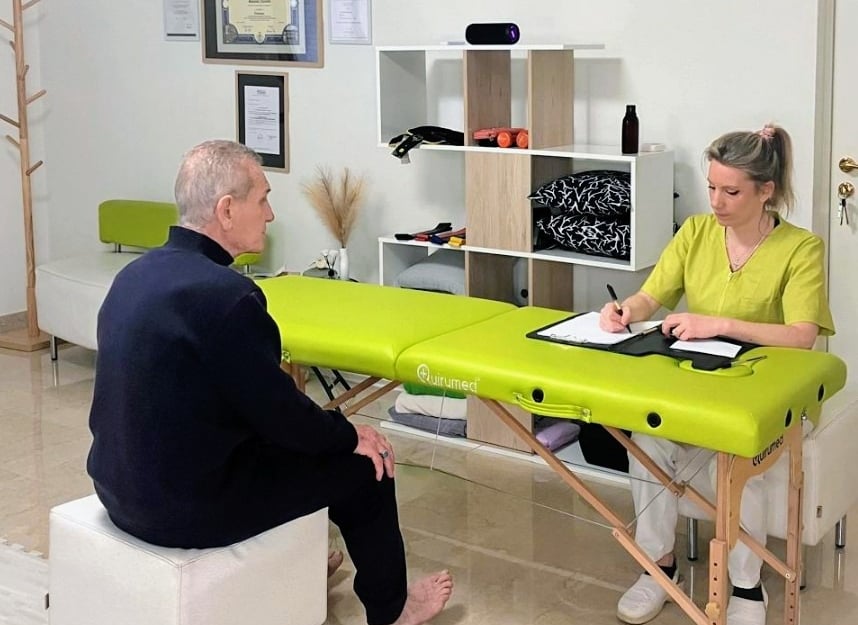 Fisioterapia Ascolto storia clinica e attenzione al cliente