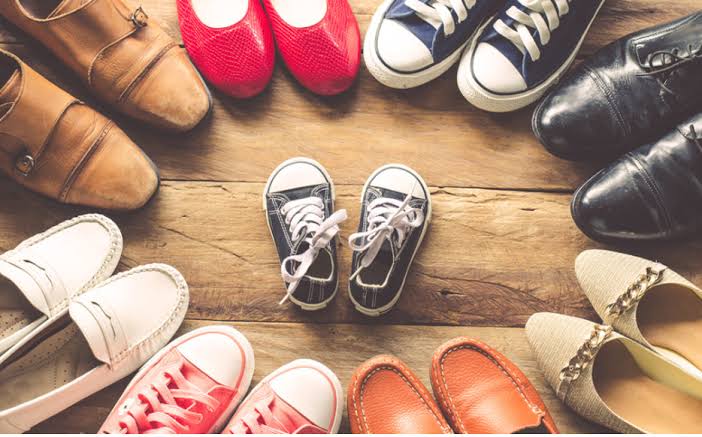 Who Will Dominate the Footwear Industry in India?