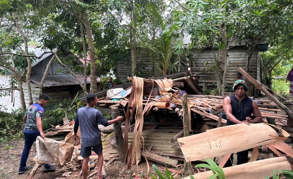 Rumah Tidak Layak Huni Milik Warga
