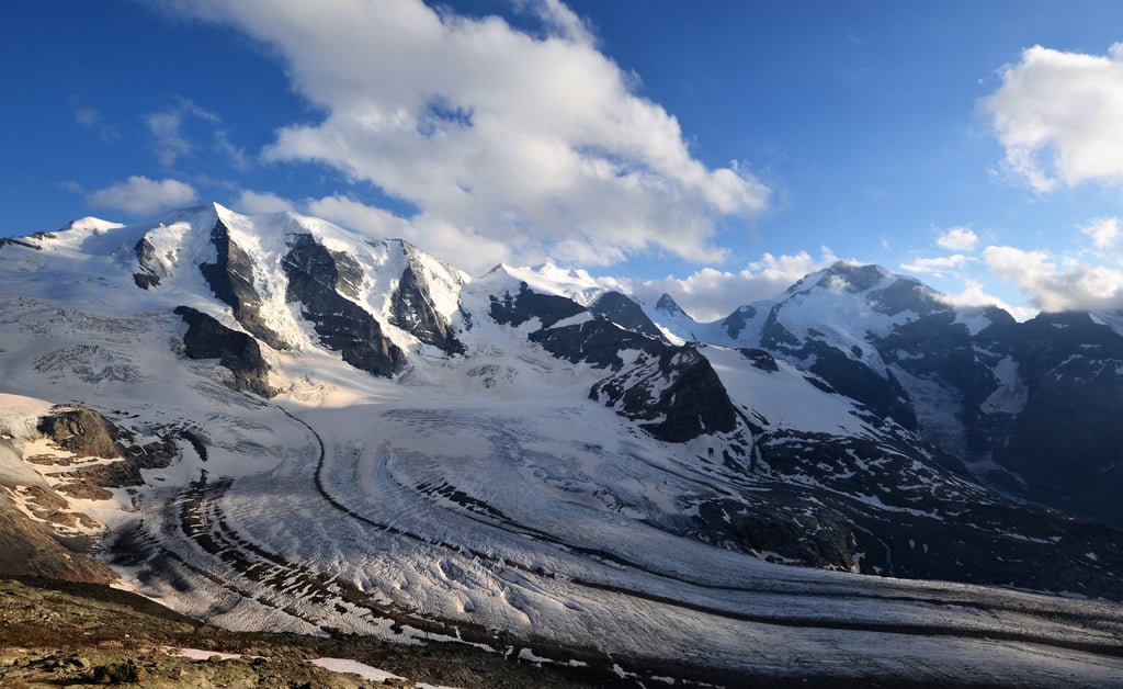 Piz Palü Gletscher Piz Bernina Schnee Gipfel Wolken