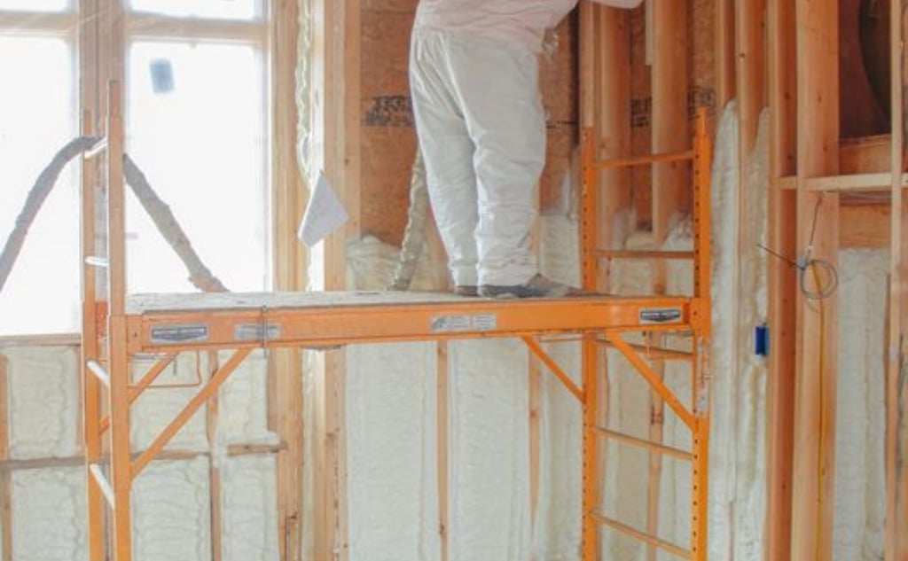 spray foam insulation contractor in conroe, texas