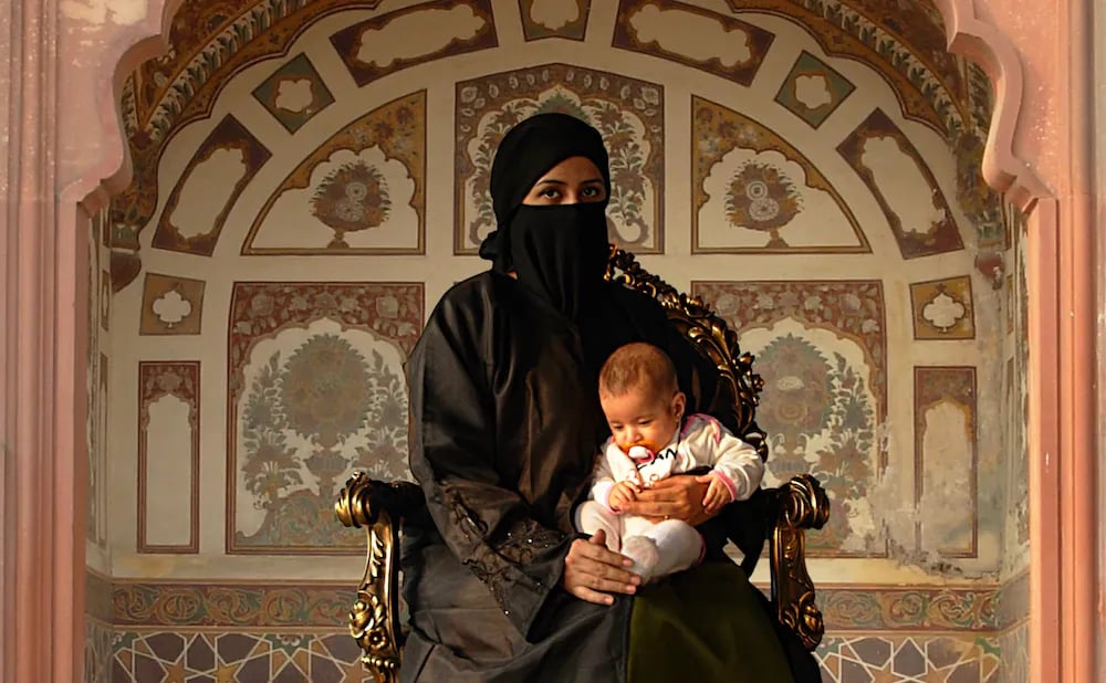 Amber Hammad, artista plástica do Paquistão