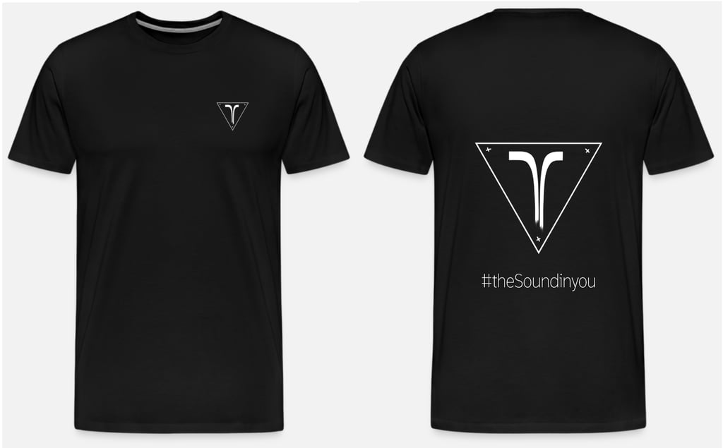 a t - shirt with a triangle shaped triangle and a triangle shaped triangle with the