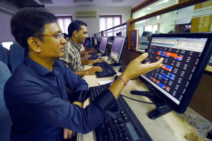 Chartists Remain Cautious: Market Rebounds Amidst Four-Week Selloff Uncertainty