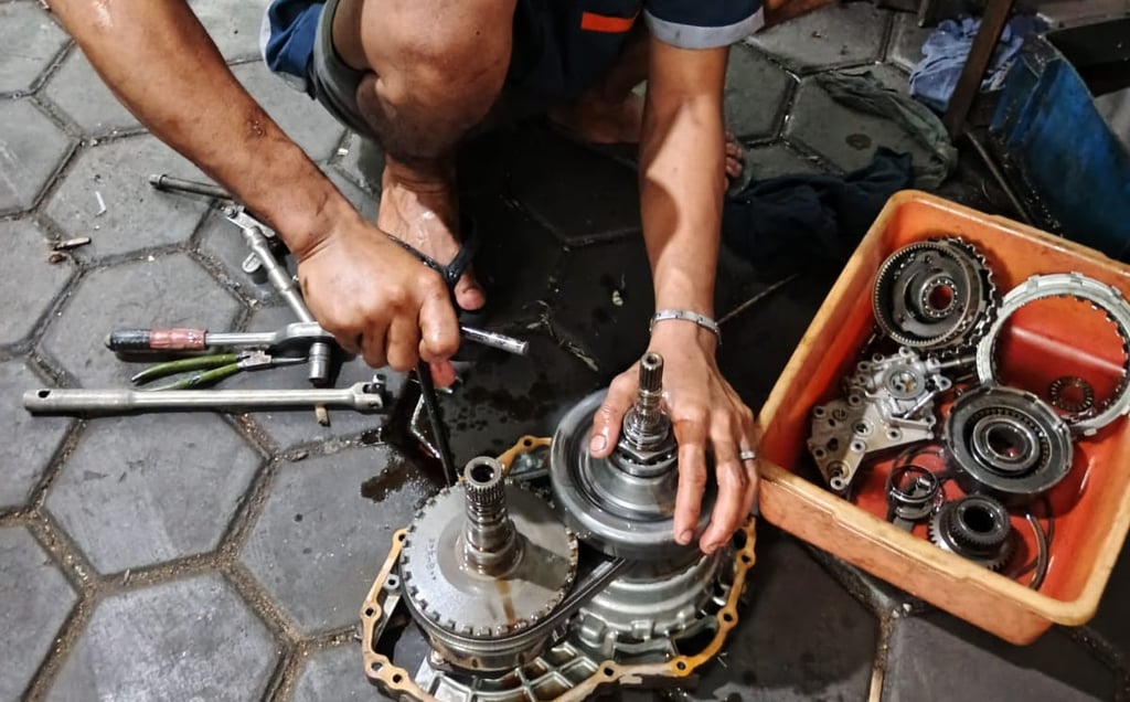 Servis transmisi matic CVT untuk mengatasi masalah ngelos