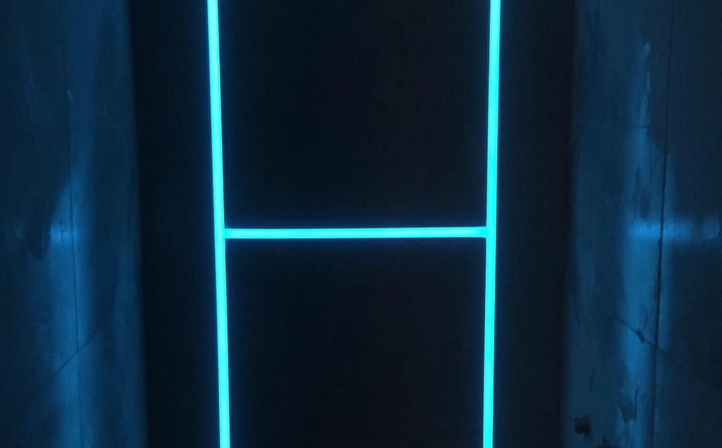 فني كهربائي منازل محترف في الكويت