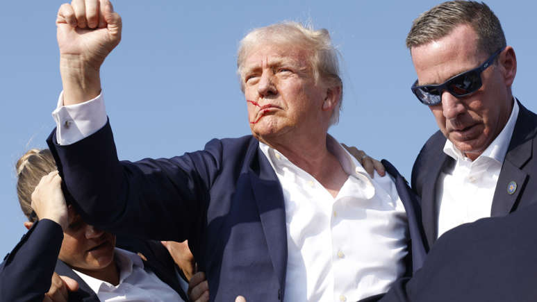 Trump desafiando as pessoas a lutarem