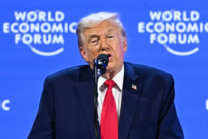 O presidente dos Estados Unidos, Donald Trump, faz um pronunciamento durante a reunião anual do Fóru