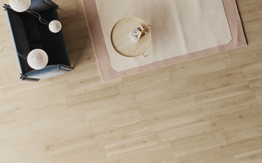 Medžio imitacijos plytelės terasai