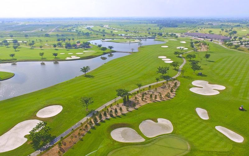 a golf course with a golf course and a golf course