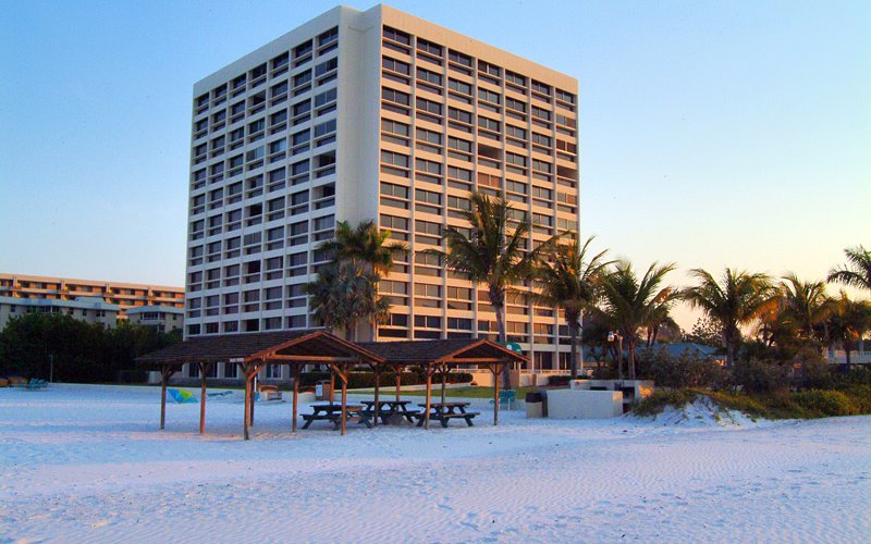 palm bay club at sunset