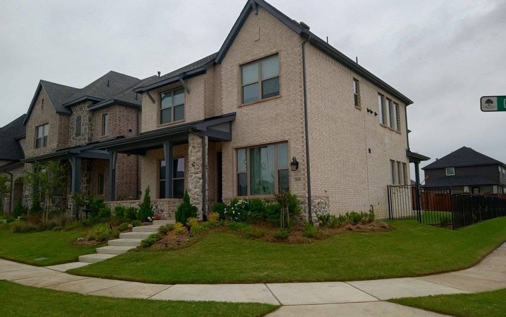 Local Lawn Care Tips for Homes