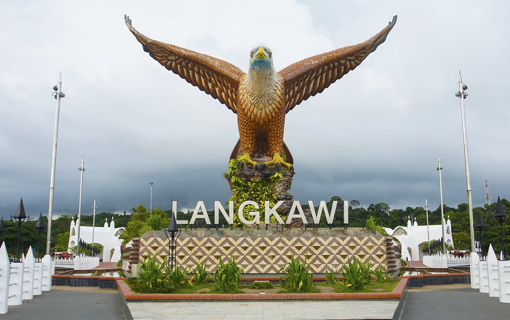 paket tour travel wisata 4 Hari 3 Malam langkawi