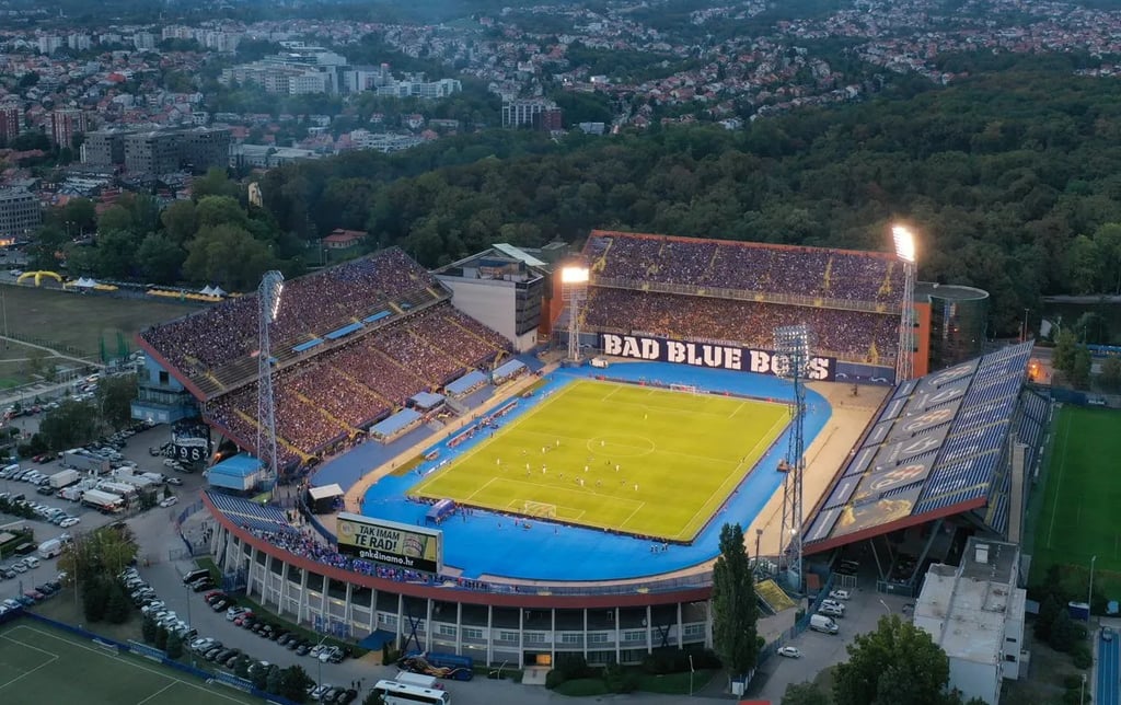 Panoramaaufnahme des Maksimir-Stadions, Heimstadion von Dinamo Zagreb.