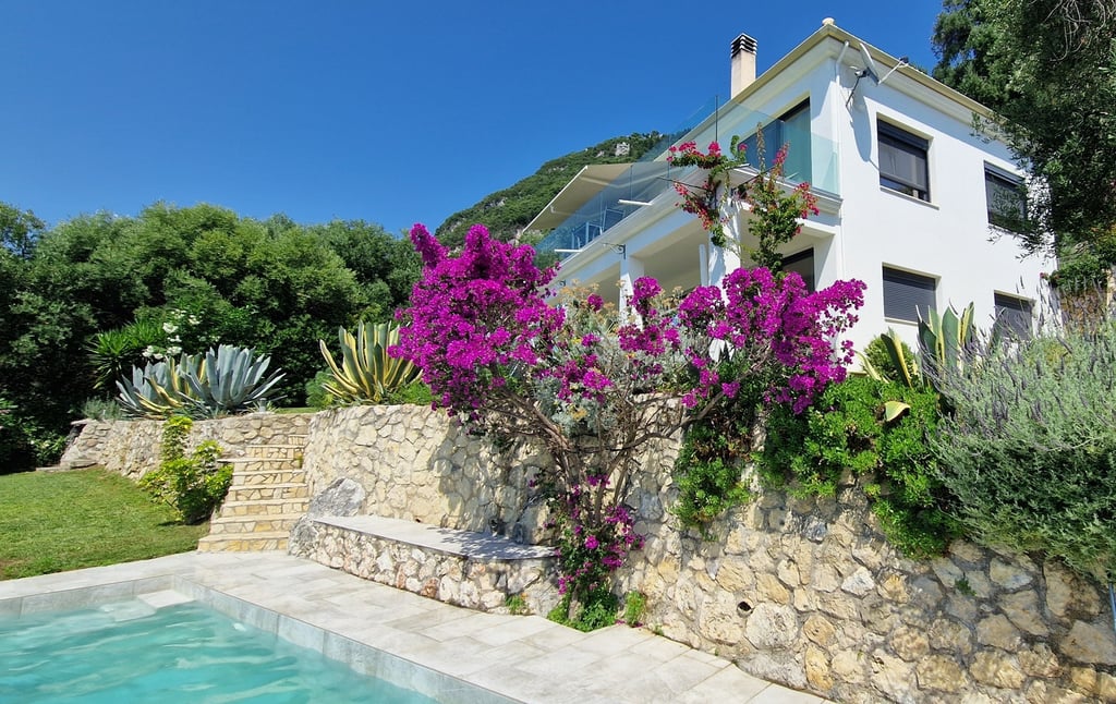 Villa Olivia Haus und Pool