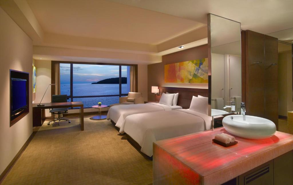 Cozy room at Hyatt Regency Kinabalu