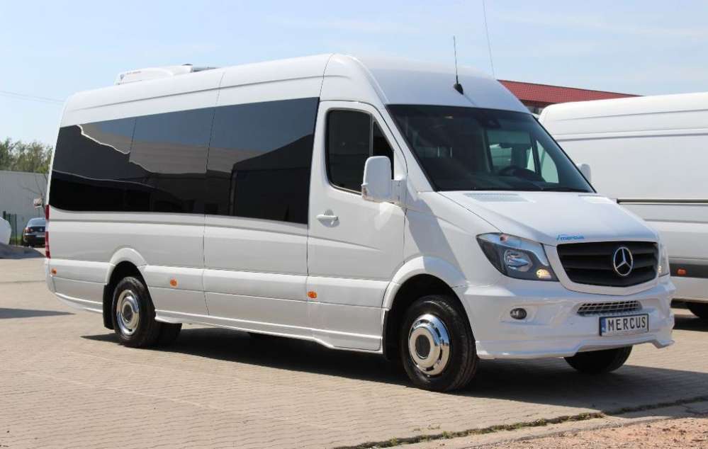 إيجار باص سياحي للعوائل الكبيره و المجموعات مرسيدس سبرنتر مجهز بالواى فاى