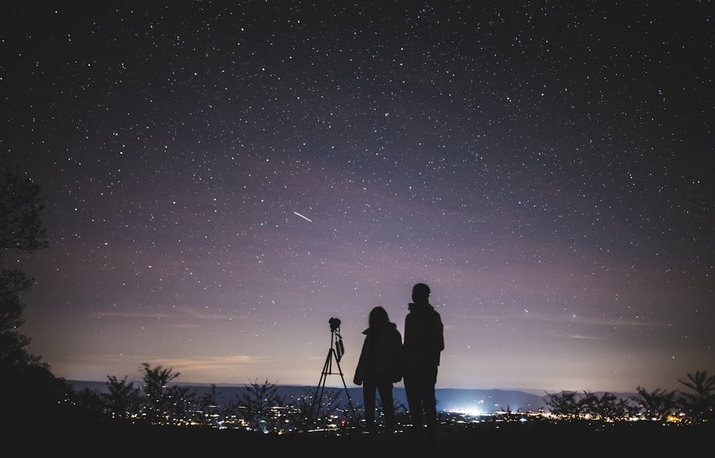 Master the Night Sky: How to Plan Your Astro Shoot Using Star Tracking Apps