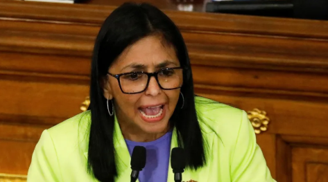 A presidente interina da Venezuela, Delcy Rodríguez, faz discurso à nação na Assembleia Nacional Im