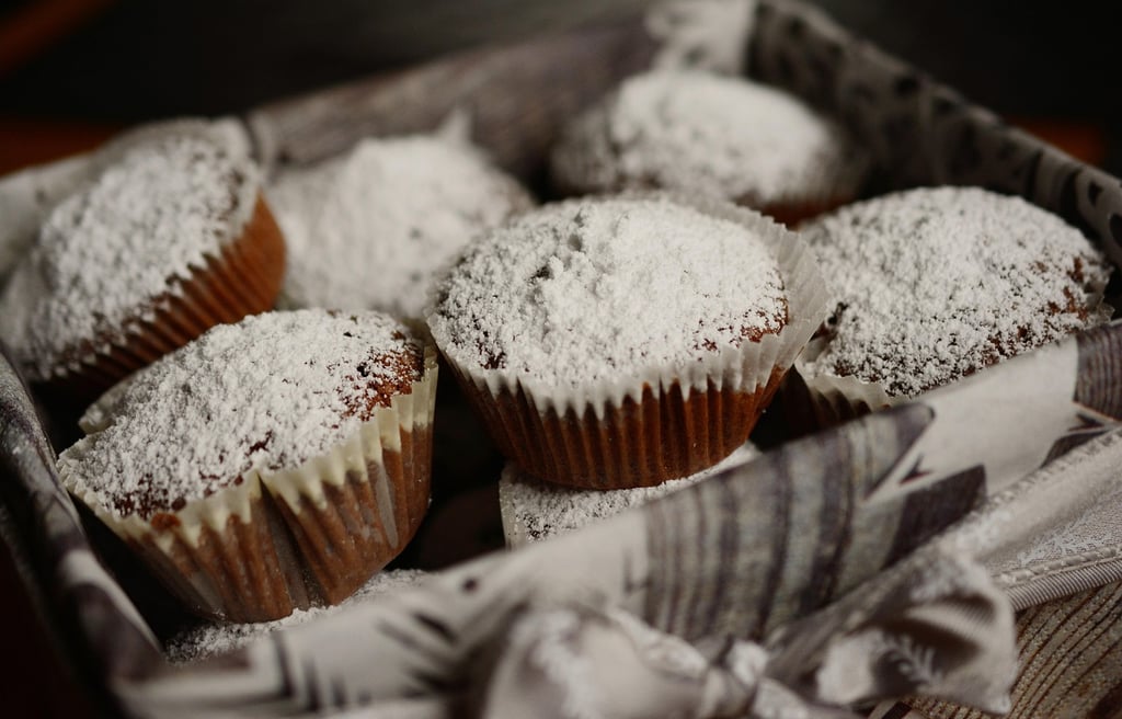 Bolinhos-Cabano-de-Chocolate-com-Coco-Ralado-Deliciosos