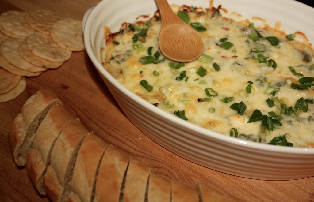 spinach artichoke dip with baguette