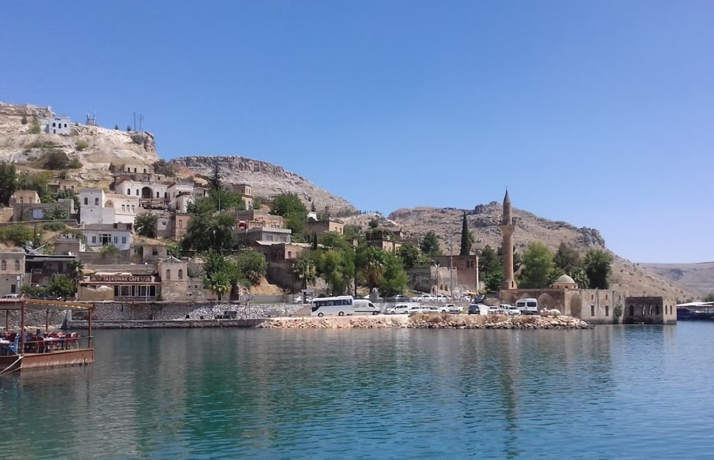 Eski Halfeti (Batık Şehir)