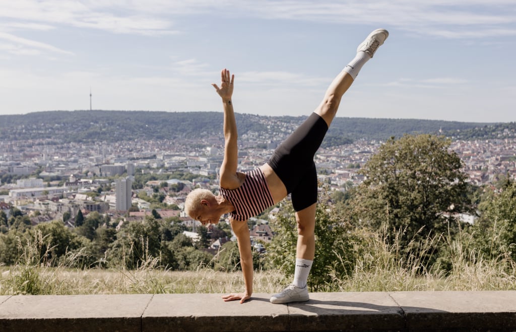 Vinyasa Yoga Kurs klein A Stuttgart – fließender Krieger Standing Split-Sequenz