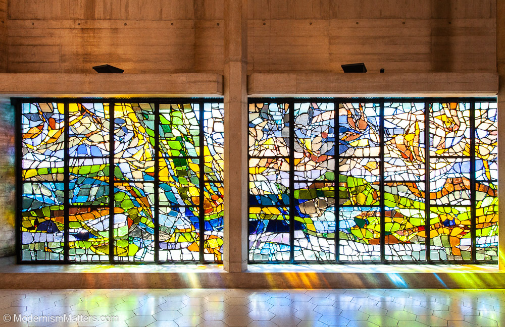 Clifton Cathedral (interior) ● Bristol, UK ● Ronald Weeks - Percy Thomas Partnership ● 1970-1973