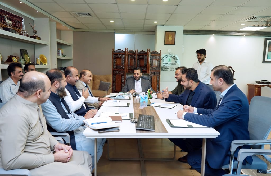 Federal Minister National Health Syed Mustafa Kamal meeting with telemedicine team 