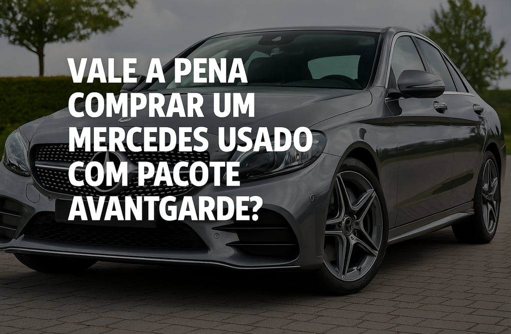 Mercedes-Benz Classe C Avantgarde cinza usado em destaque frontal com grade esportiva