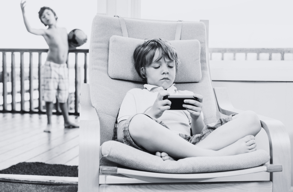 Les Effets du Temps d'Écran sur la Gestion des Émotions chez les Enfants et les Adolescents
