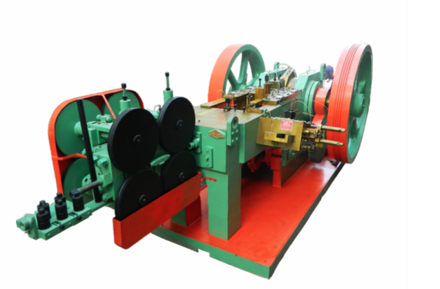 Cold forging header long length machine