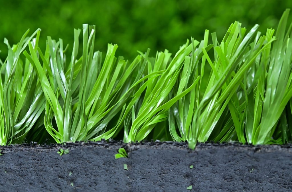 choosing the best synthetic turf