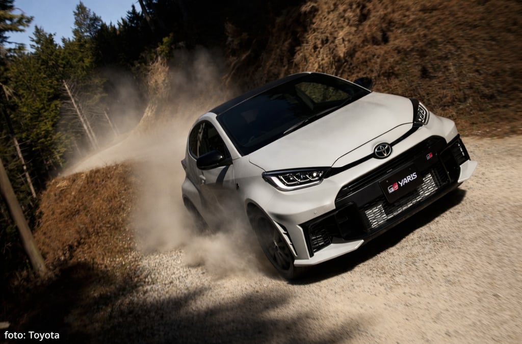 Toyota GR Yaris 2026 hatch esportivo com atualizações inspiradas no automobilismo