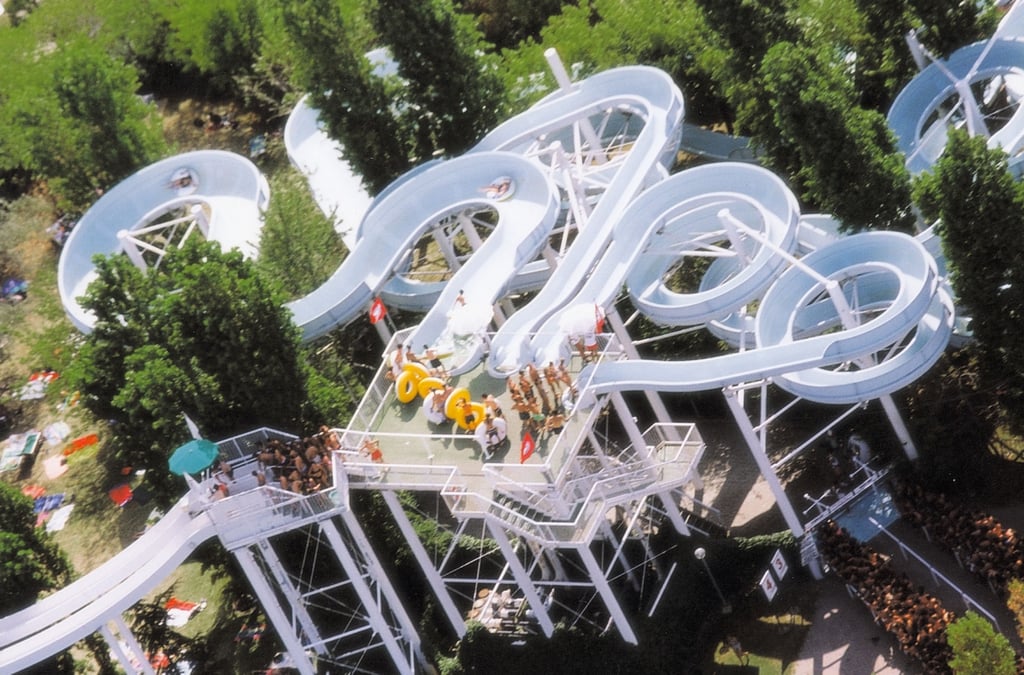 Kamikaze acquafanriccione, scivoli parco acquatico