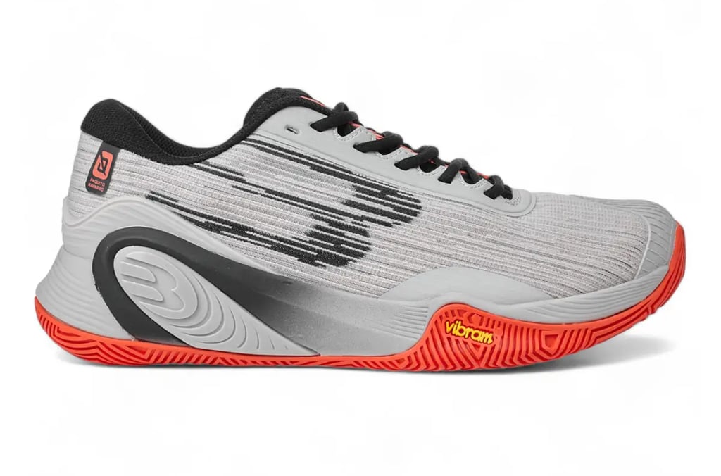 Bullpadel Hack Vibram 25V Light Grey padel shoe with hybrid Vibram sole and Breathmesh design
