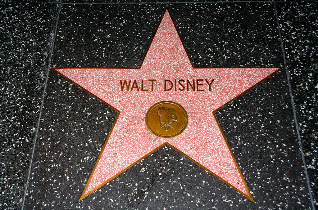 walt-disney-star-hollywood-walk-of-fame-los-angeles