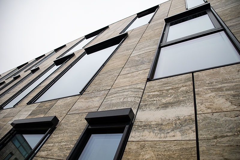 exterior travertine tile