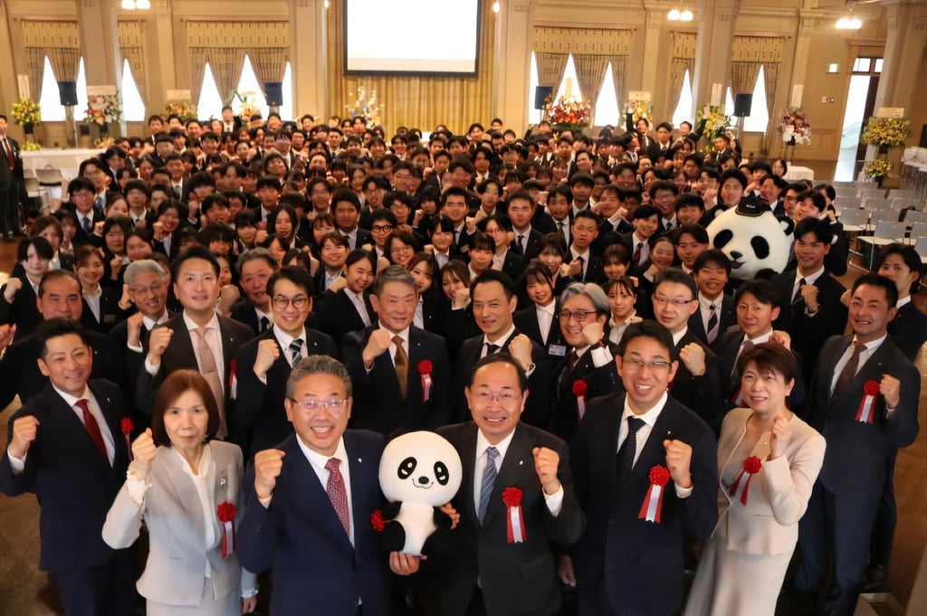大阪市中央公会堂で行われたサカイ引越センターの入社式｜堺市のニュースならサカイタイムズ