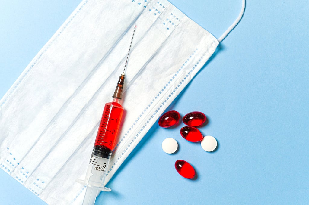 injection and tablet of vitamin B12