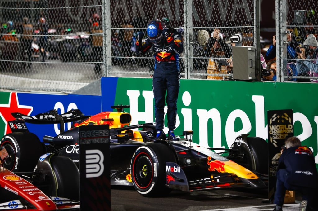 Maxas Verstappenas Red Bull Formulė-1