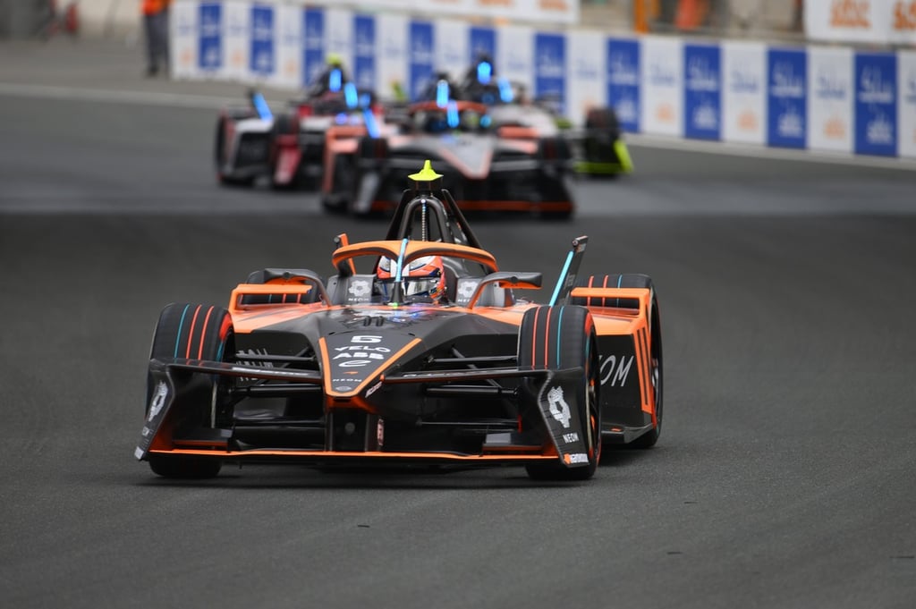Tayloras Barnardas McLaren Formulė E kvalifikacija
