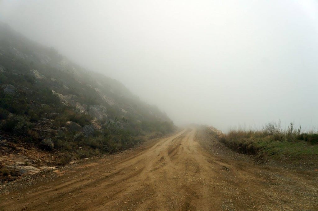 The road up Swartberg Pass